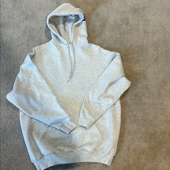 Balenciaga Light Gray Crewneck Sweatshirt with Black Logo - Picture 2 of 5